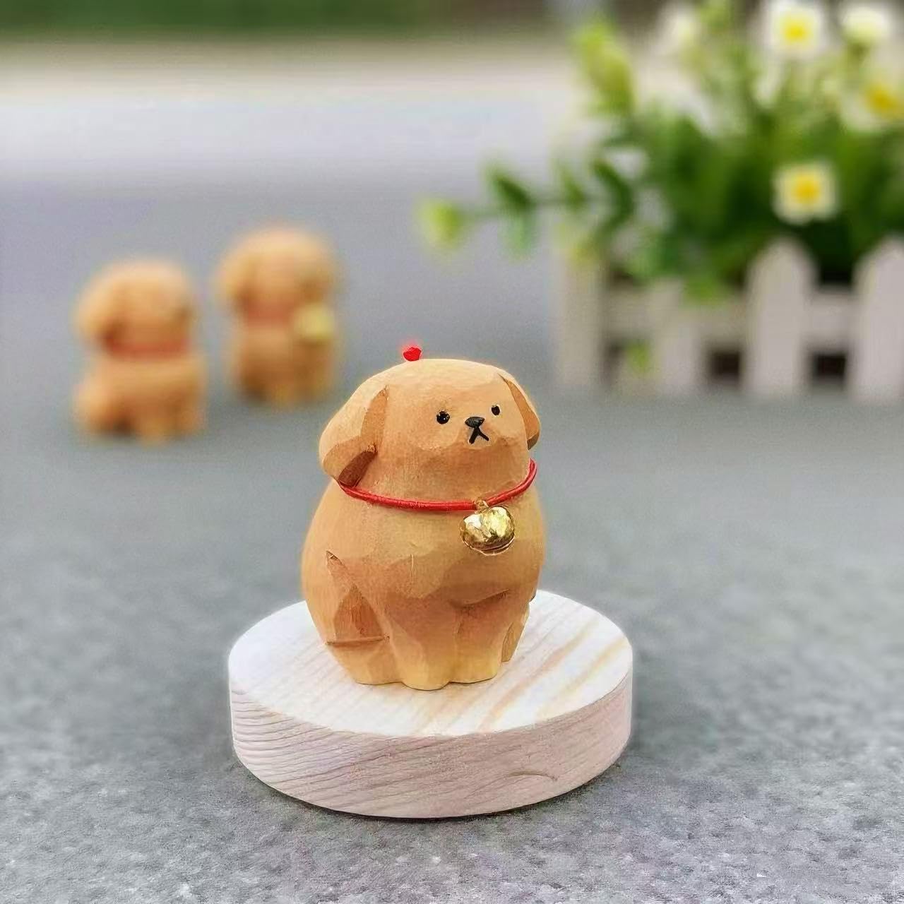 Cute Small Wood Golden Retriever Figurine, Handmade Carved Golden Retriever Statue with Base, Unique Dog Figure Collectibles Home Decor Gift for Dog Lover
