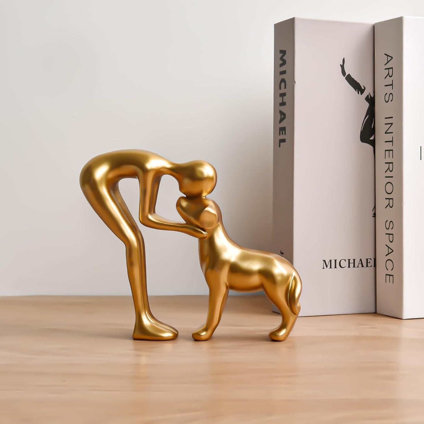 Cute Pet Sculpture Home Decor Man and Dog Statue Decoration for Office、Living Room、Bedroom、Home, Memory Gifts for Dog Lovers (Golden)