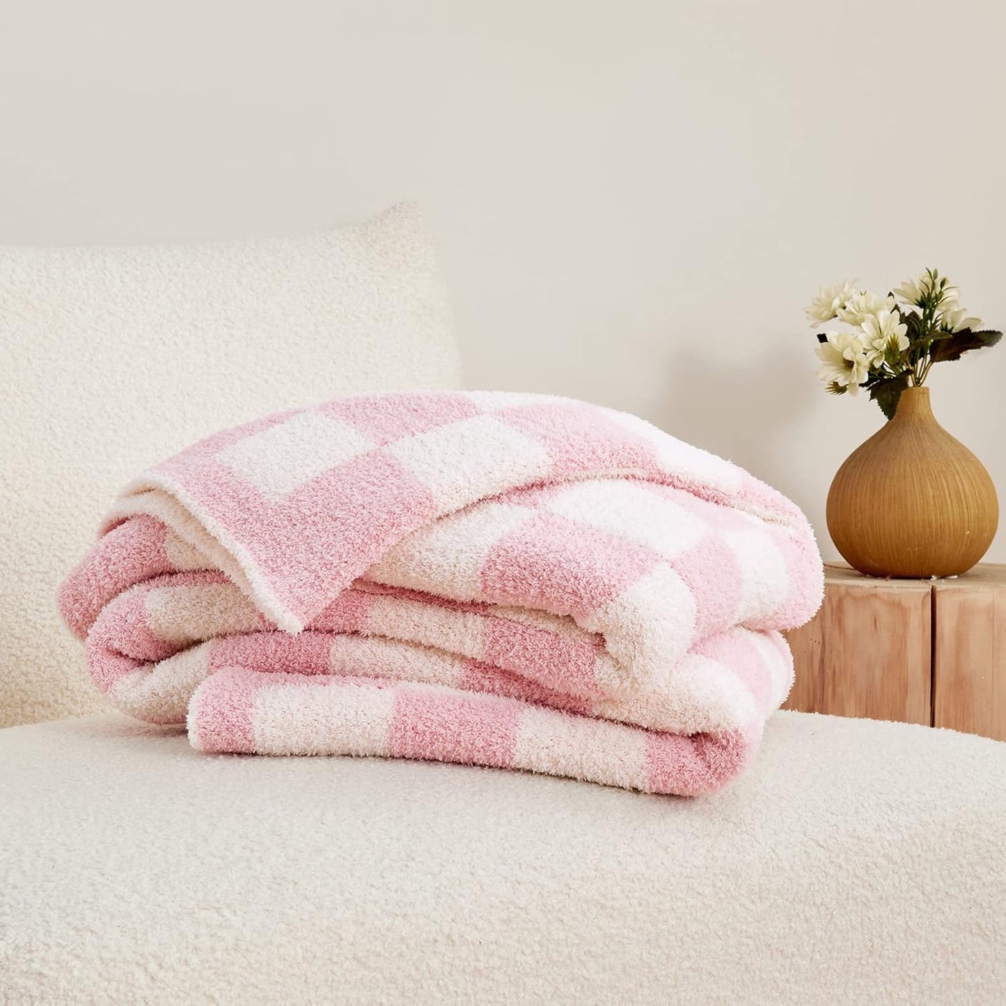 CozeCube Super Soft Fullfy Microfiber Reversible Knitted Blankets, Warm Cozy Fuzzy Plush Throw, Pink and White Checkered Throw Blanket for Couch Bed Sofa, 50" x 60"