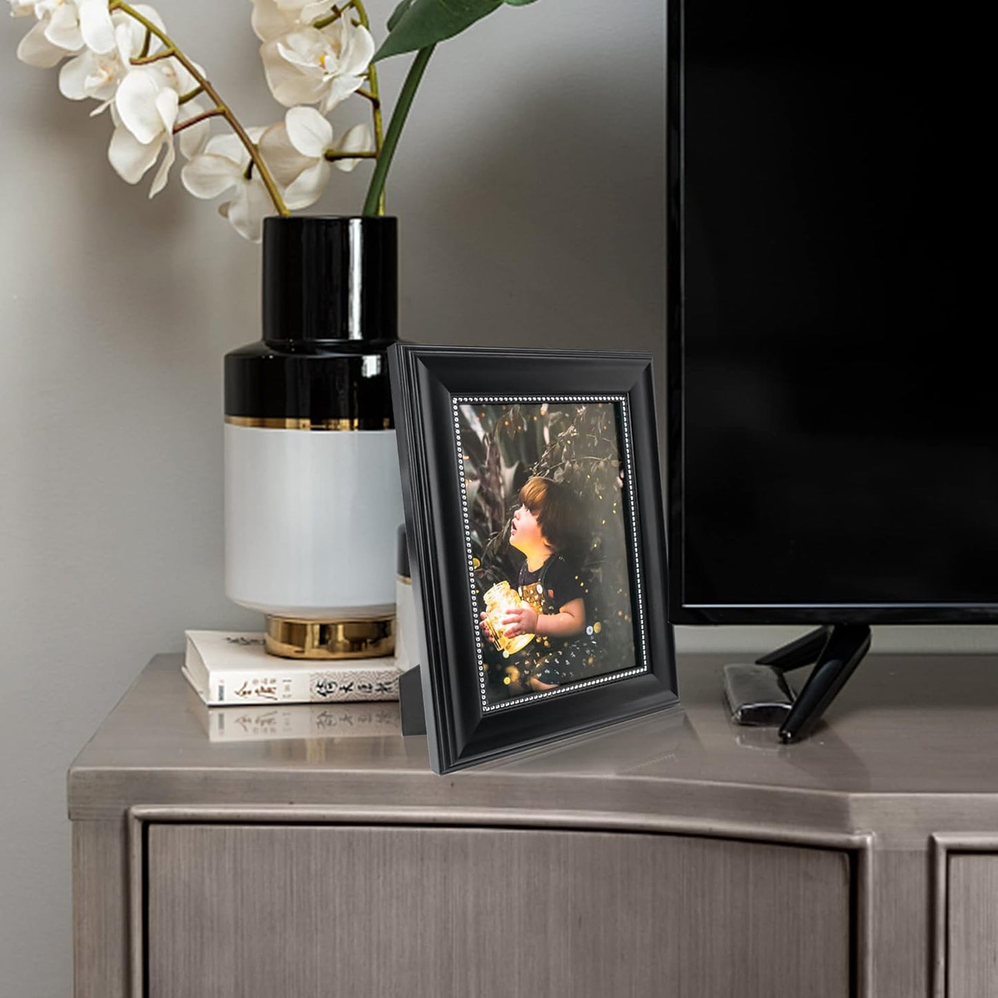 GraduationMall 5x7 Picture Frames, Real Glass, Display Photos for Wall or Tabletop, Black with Silver Beads, 2-Pack