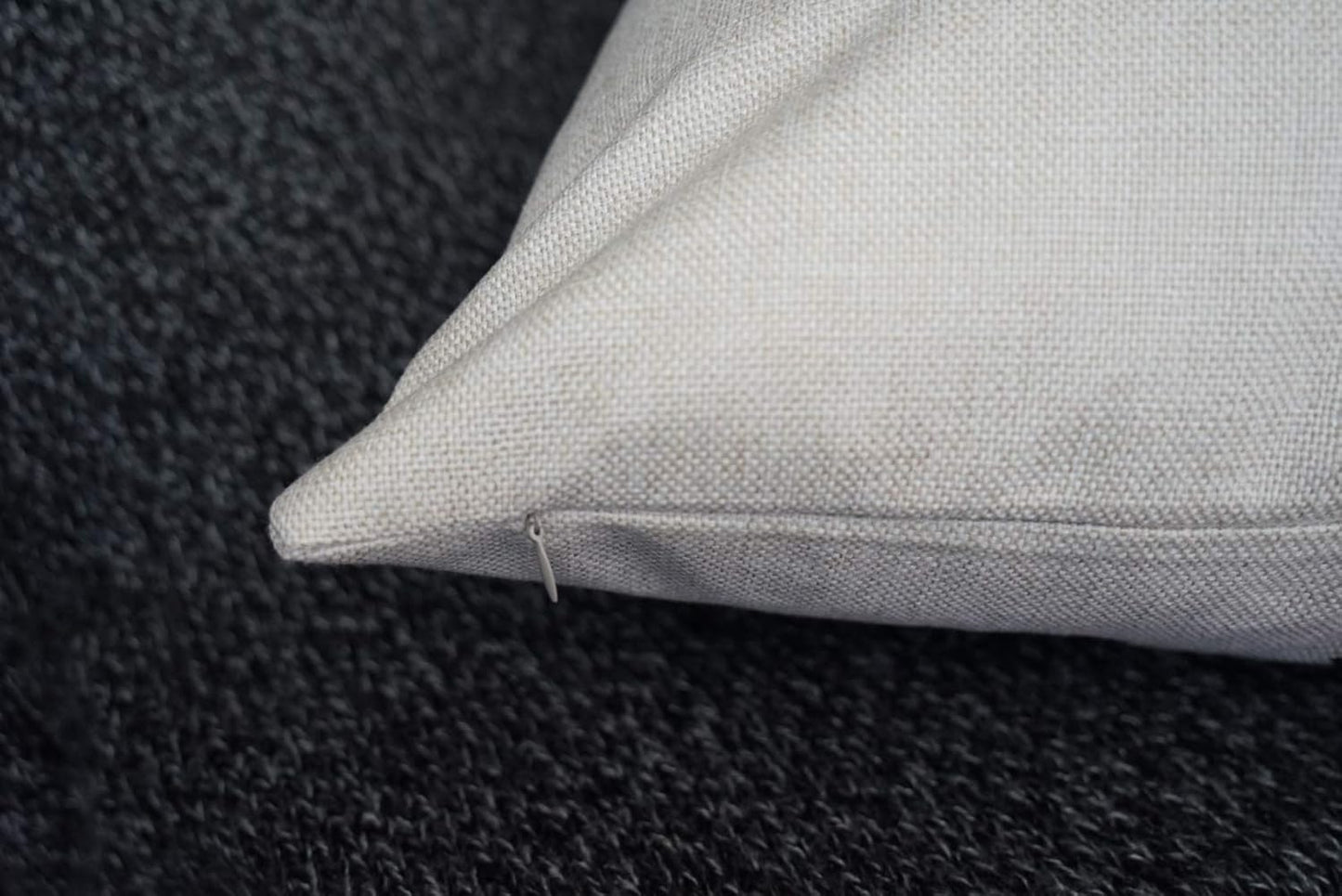 Mancheng-zi Funny Scream Decor, Scream 12x20 Pillow Cover, Fun Pillows,Fun Throw Pillows,Funny Throw Pillows,Fun Decorative Pillows,Scream Here Funny Humor Throw Pillow Case(Black)