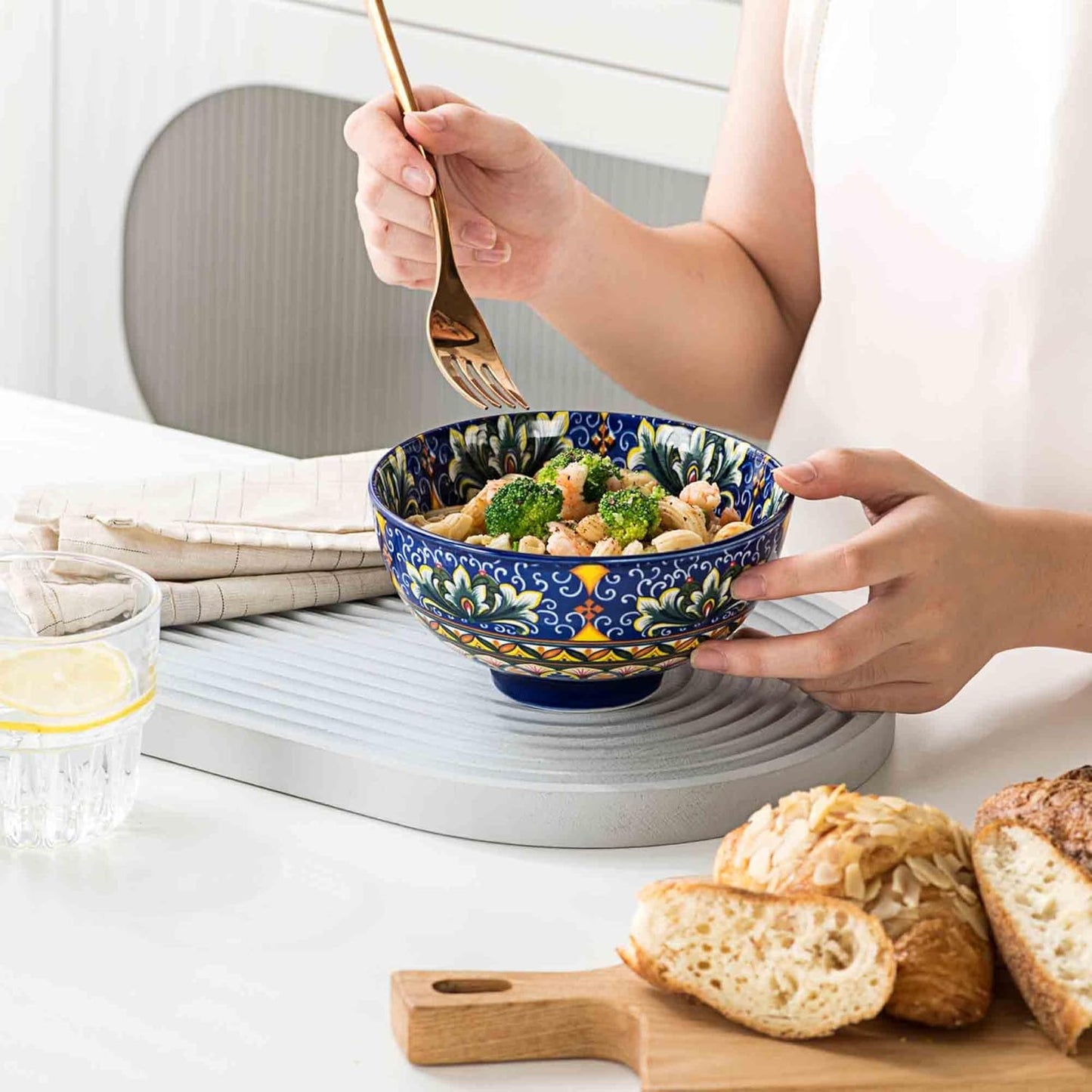 Henten Home Ceramic Soup Bowls Set of 4, Bohemia 23 oz Cereal Bowls Set, Porcelain Serving Bowls for Dinner, Salad, Pasta, Fruit, Decorative, Microwave & Dishwasher Safe