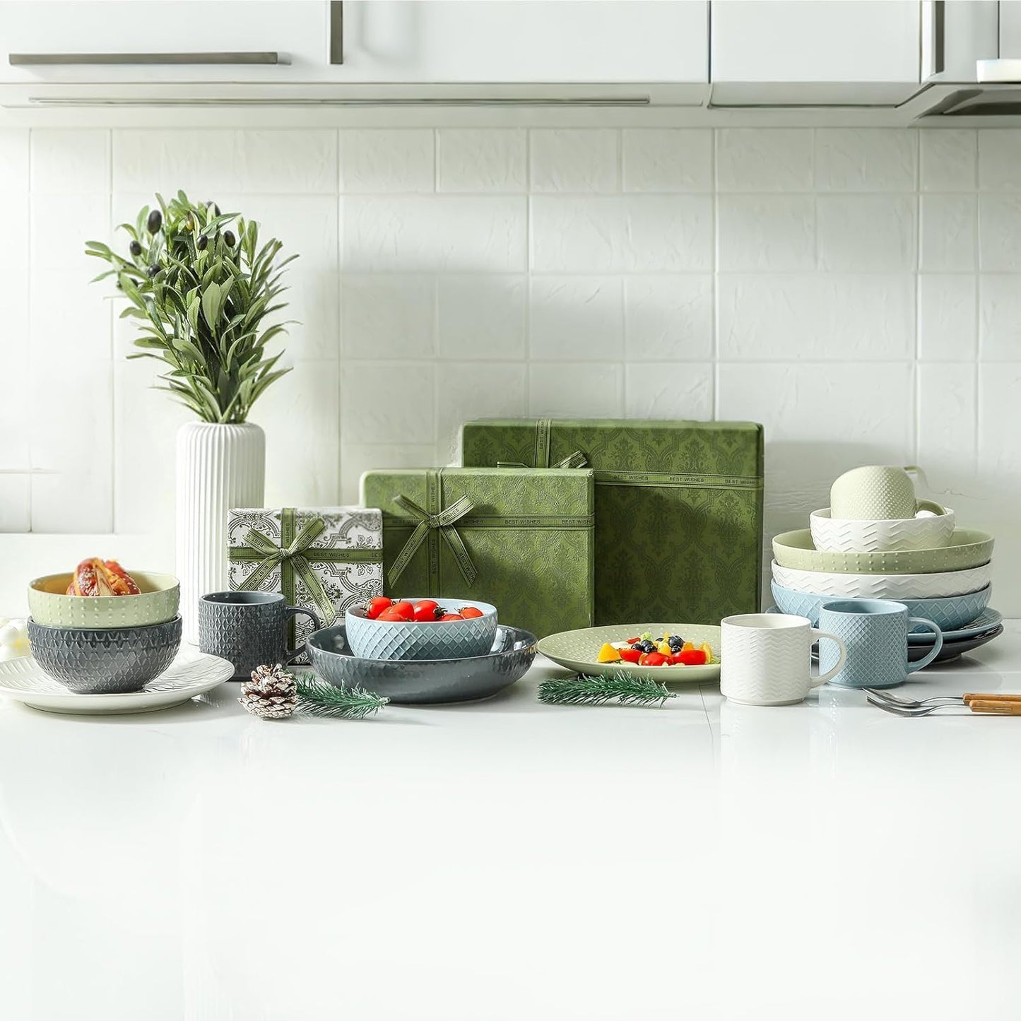 Hasense Dinner Plates, 10 Inch Ceramic Plates for Kitchen, Porcelain Serving Plate for Steak, Pasta, Home and Party, Embossed Set of 2, Microwave and Dishwasher Safe, White And Gray