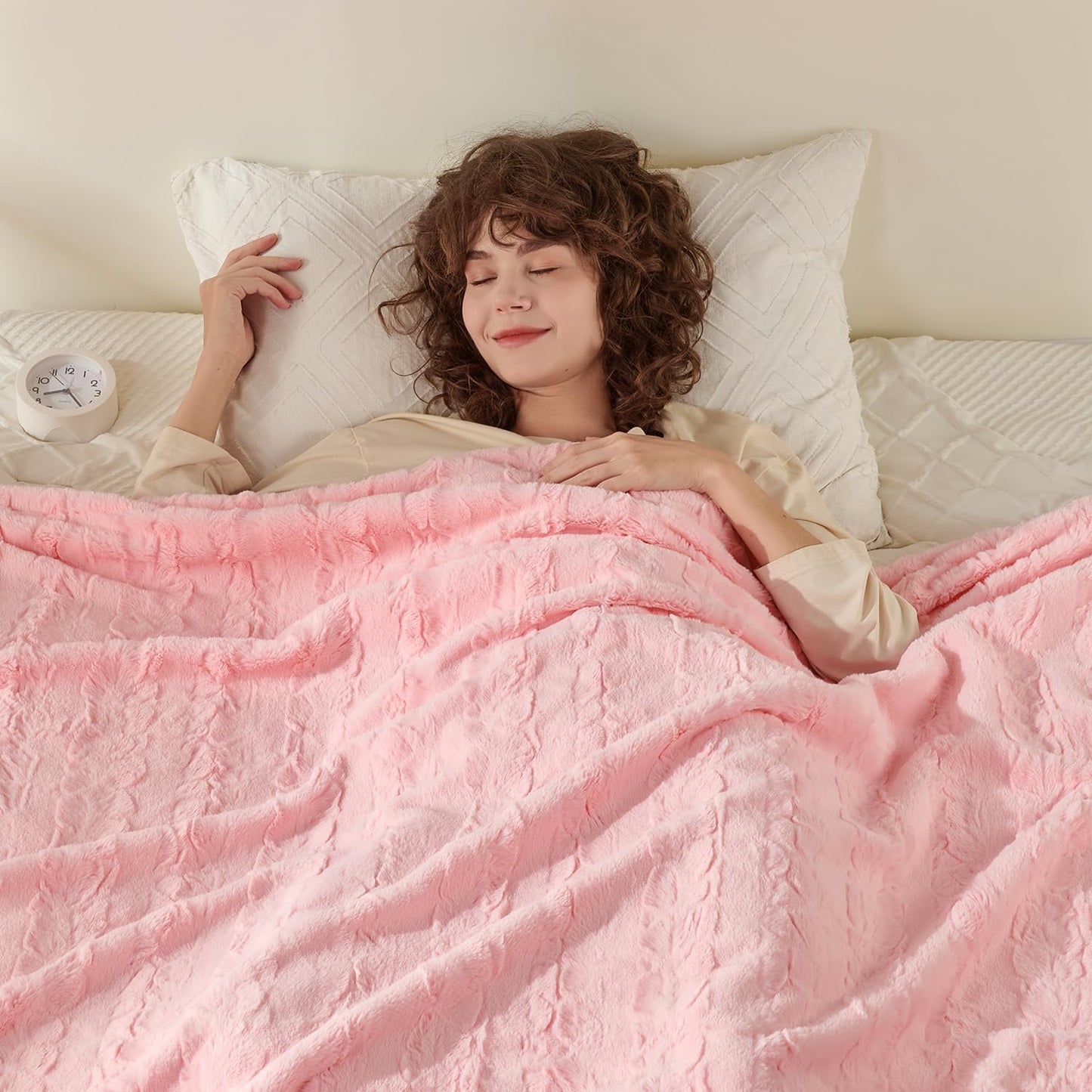 Krifey Pink Faux Fur Blanket for Bed, 3D Marble Texture Soft Cozy Fuzzy Plush Thick Warm Blanket, Faux Rabbit Fleece, Christmas Birthday Gifts for her Girls Women Mom, Cute Pink, 60x80in