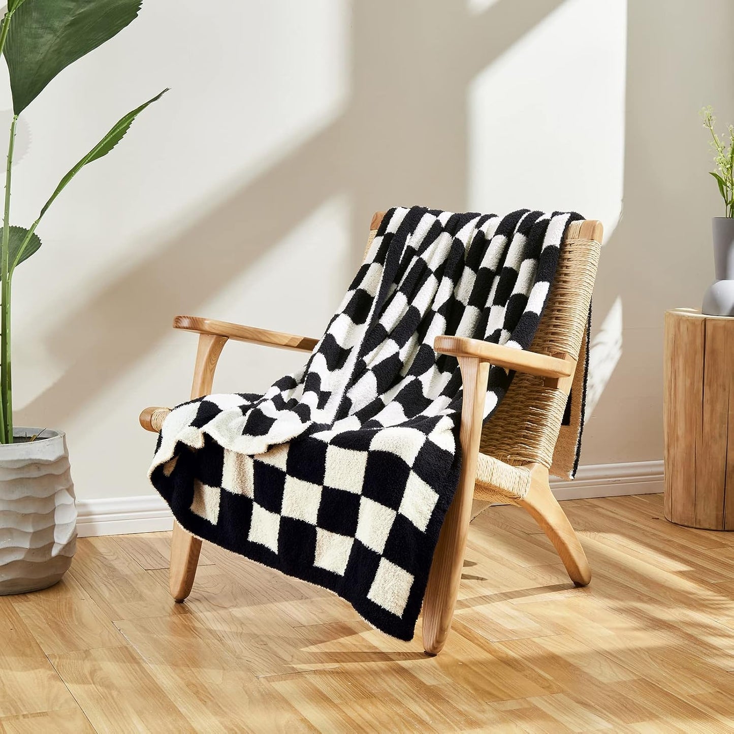CozeCube Super Soft Fullfy Microfiber Reversible Knitted Blankets, Warm Cozy Fuzzy Plush Throw, Black and White Checkered Throw Blanket for Couch Bed Sofa, 60" x 80"