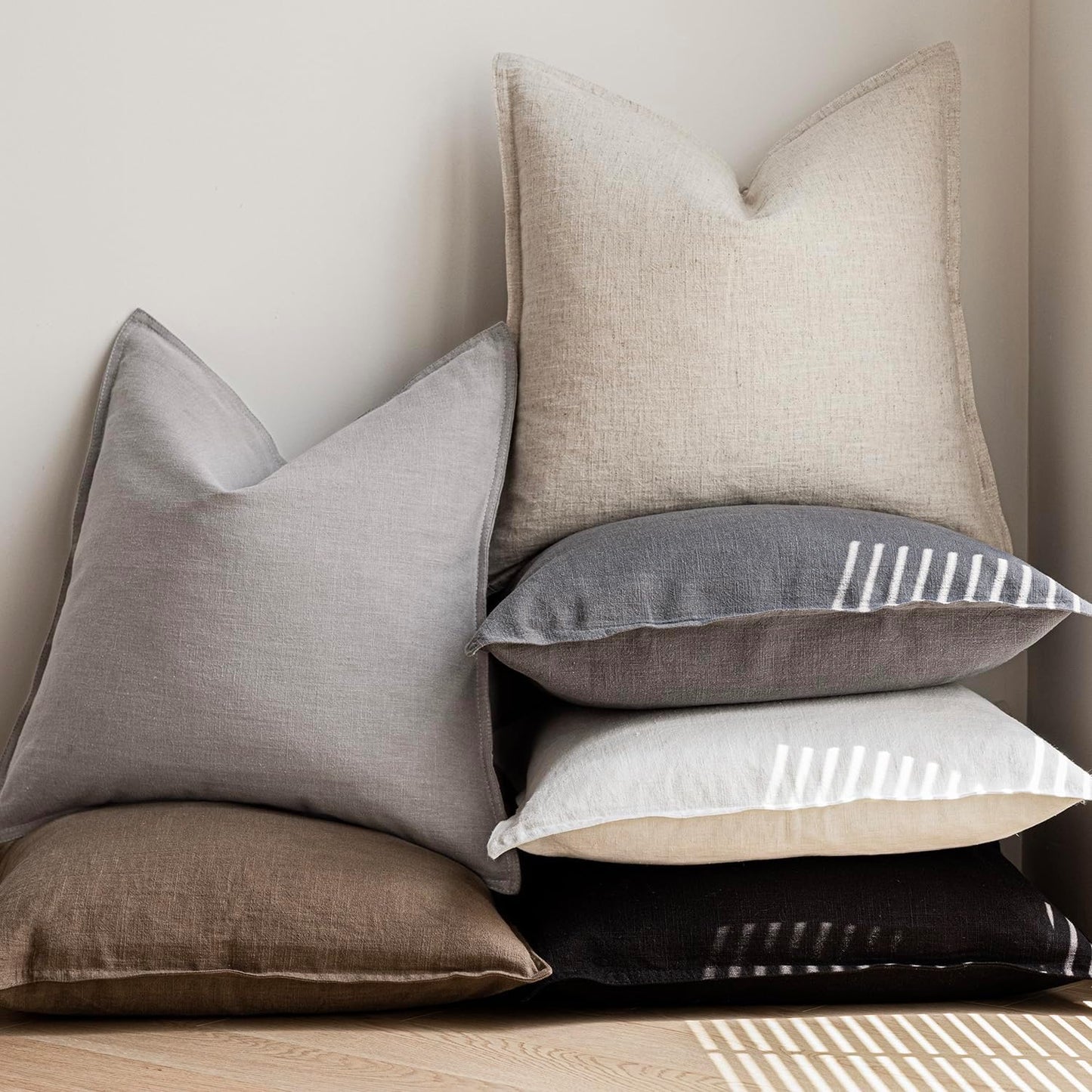 Foindtower Pack of 2, Decorative Linen Soild Throw Pillow Covers Soft Accent Cushion Case Boho Farmhouse Neutral Pillowcase for Chair Couch Sofa Bedroom Living Room Home Decor 22 x 22 Inch Black