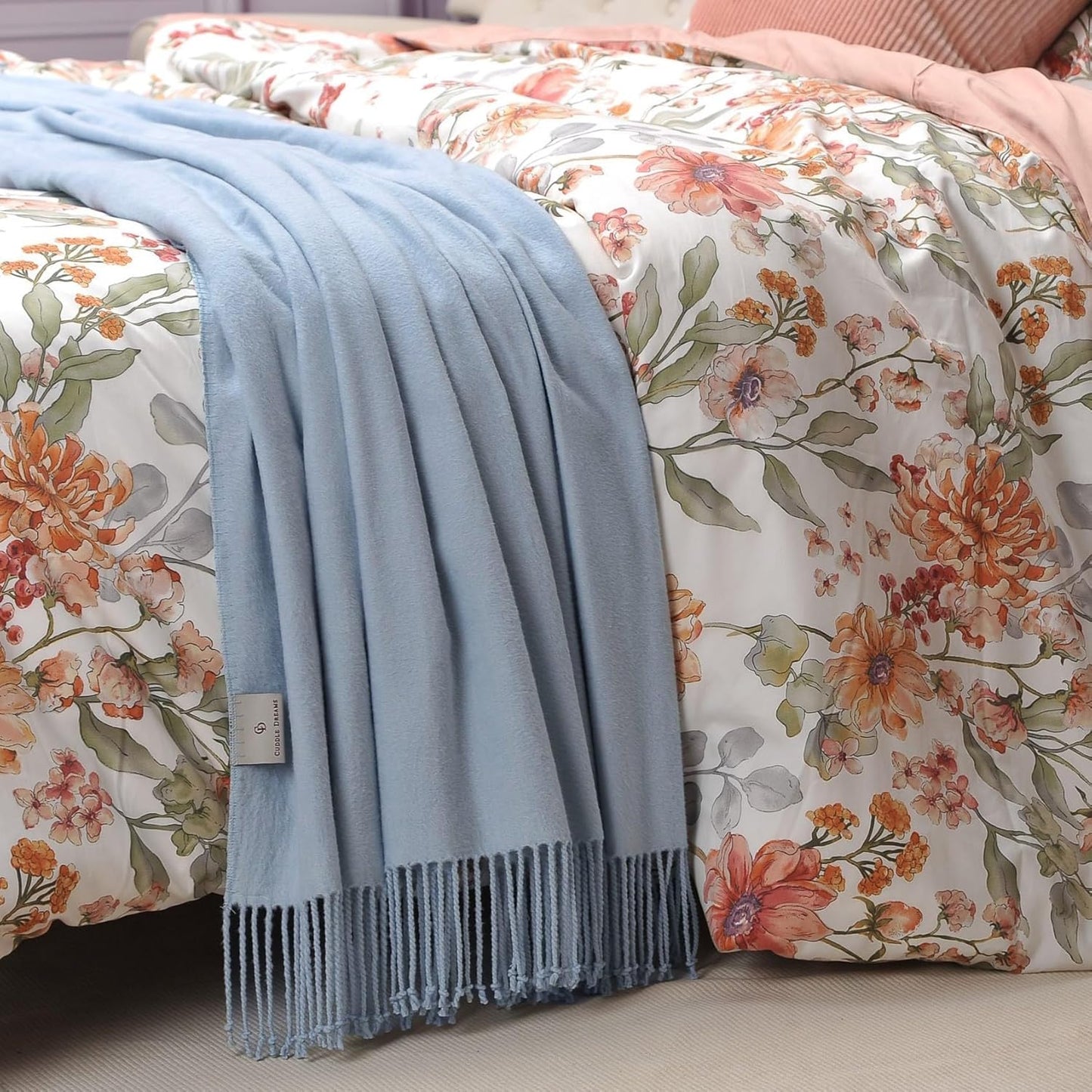 CUDDLE DREAMS Silk Throw Blanket with Hand-Knotted Fringe, Natural, Soft & Breathable (Blue)