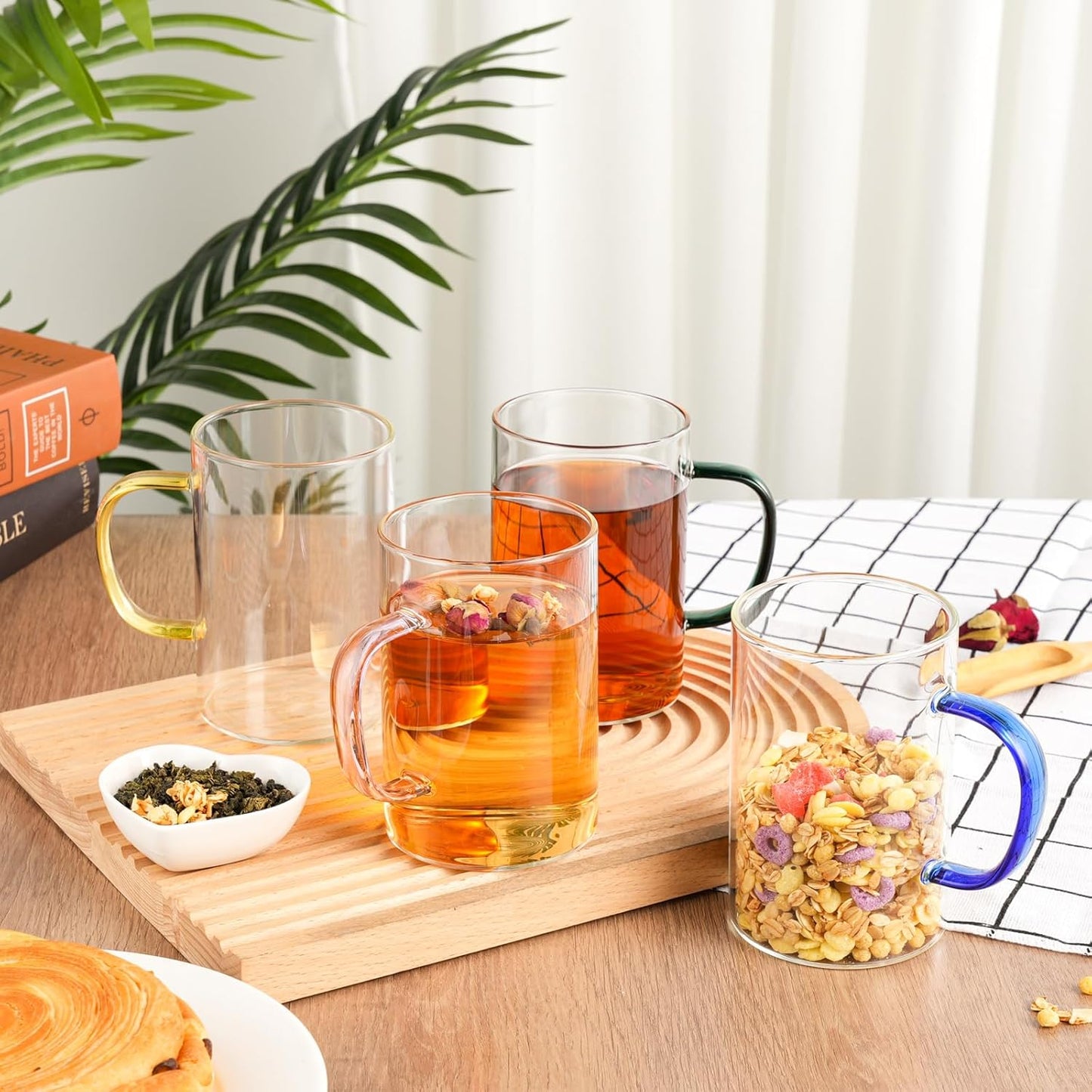 Glass Tea Cups Set of 4, Clear Borosilicate Glass Teacups with Handle for Tealover, Dishwasher & Microwave Safe Large Coffee Mugs for Espresso Cappuccino Latte Juice, 17OZ/500ML