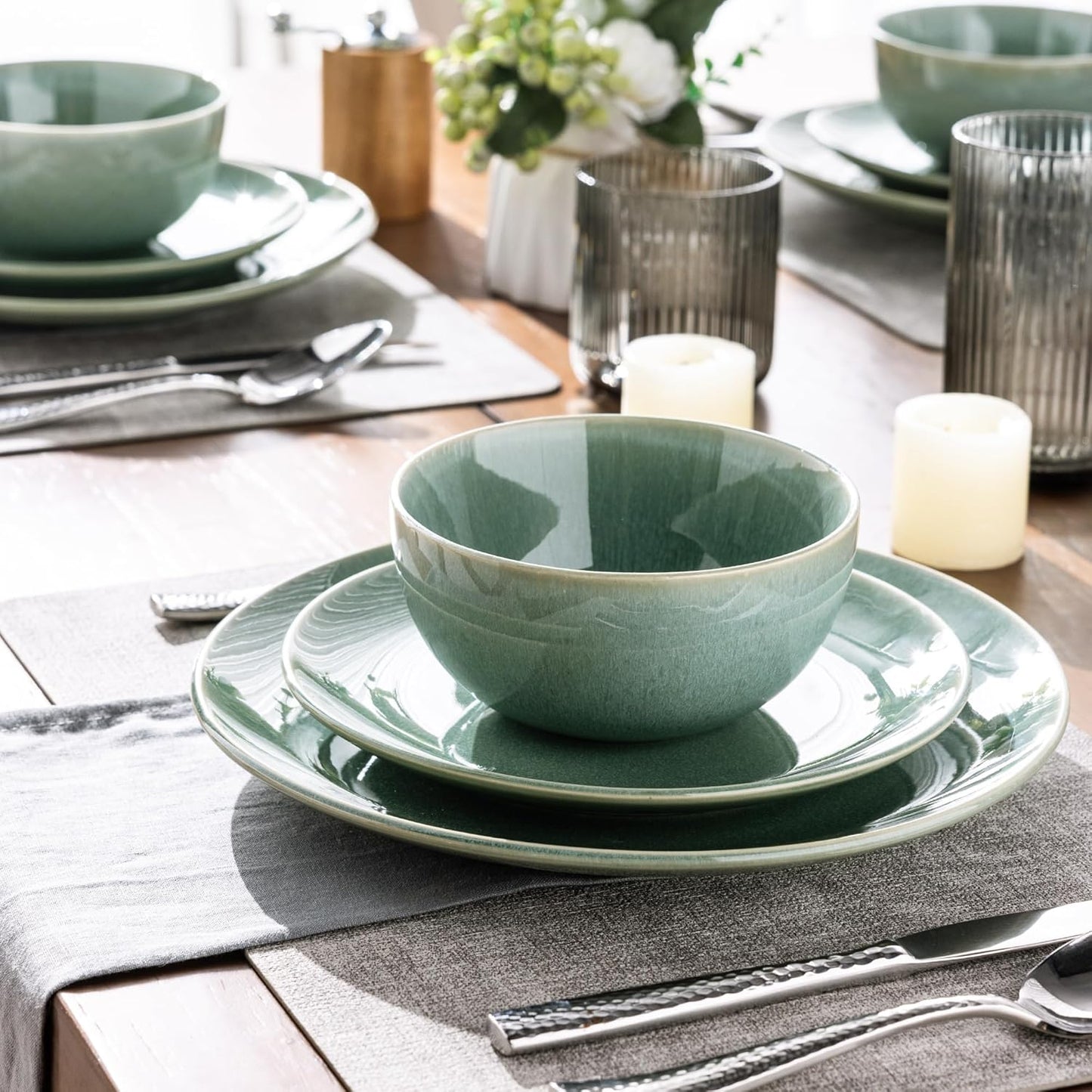 GBHOME Ceramic Dinnerware Sets for 4, 12 Pieces Stoneware Plates and Bowls Sets, Reactive Glaze Dishes -Scratch Resistant, Dishwasher&Microwave Safe-Malachite Green