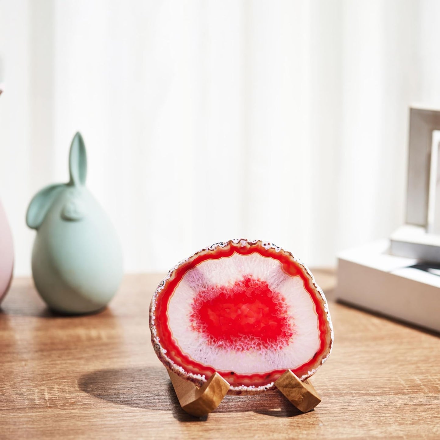 Luxury Lane Large Natural Brazilian Agate Slice Geode Rock Stone Drink Coaster with Wood Holder 4.7-5.5 inch Centerpiece Table Decoration, Red