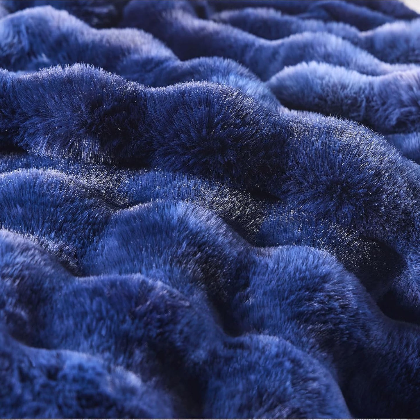 BENVWE Fluffy Faux Fur Throw Blanket for Couch, Soft Plush Thick Cozy Fuzzy Luxury Minky Bubble Blanket for Home Living Room Decor Gift for Women, Tie-dye Blue, 63" x 80", 1100GSM