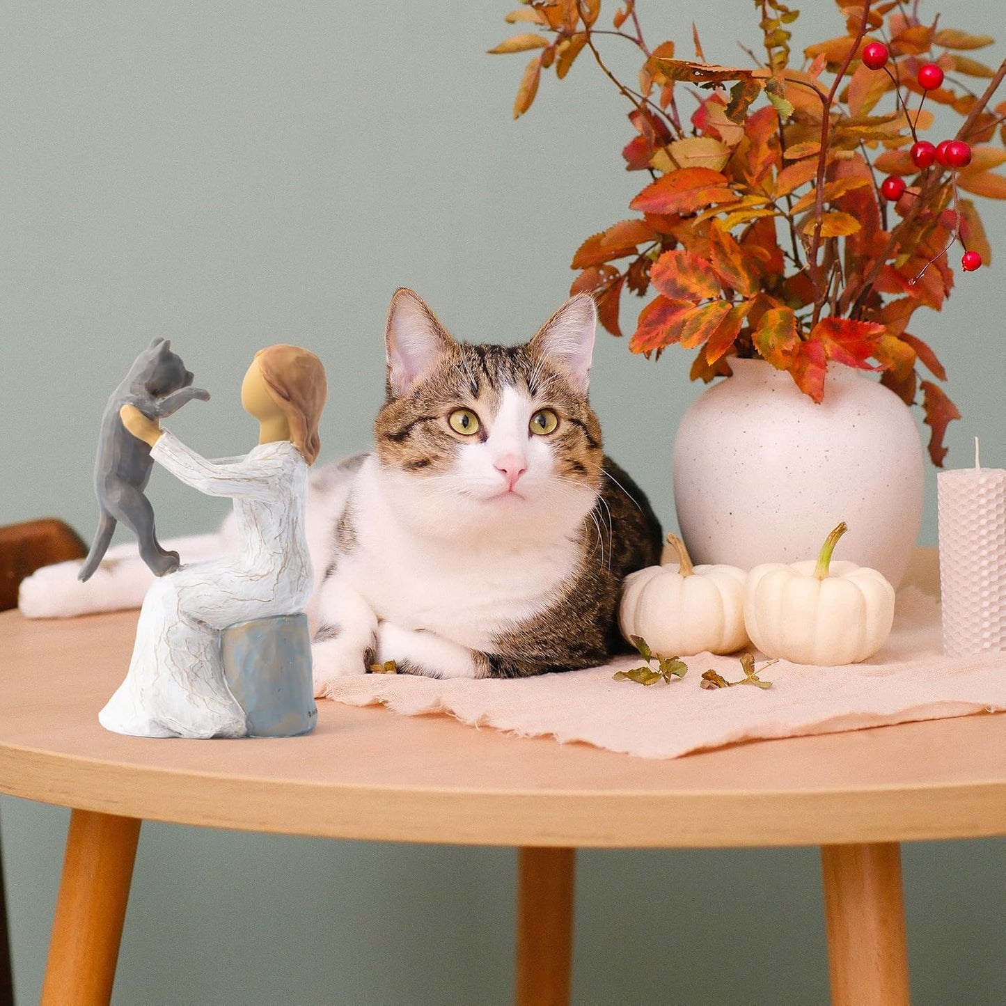 Love My Cat Figurines Statue - Cat with Angel Hand-Painted Sculpted Statue Table Topper Decor for Pet Lover Home Room Office Desktop Christmas Birthday Party Favor Housewarming Friendship Gift