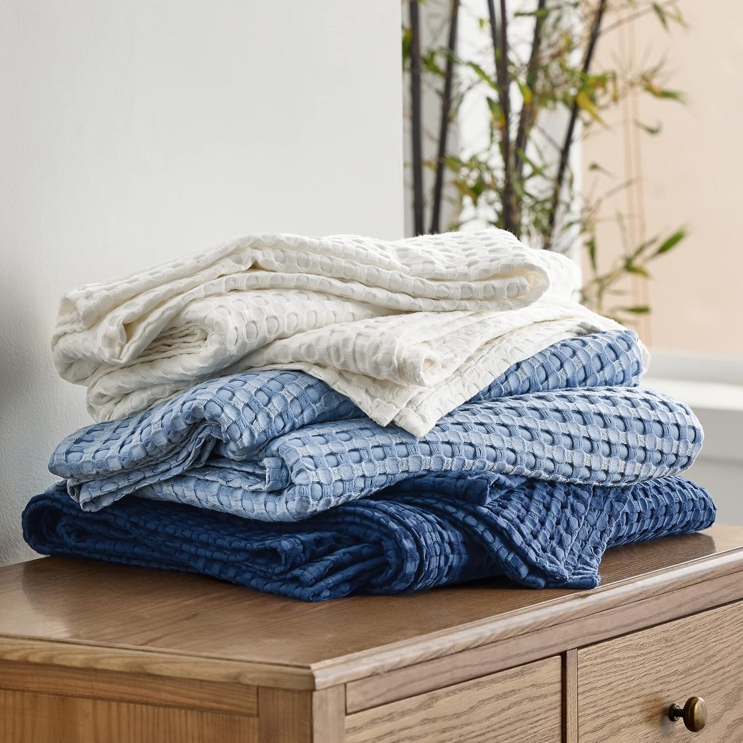 Bedsure Cooling Cotton Waffle Weave Throw Blanket - Lightweight Breathable Blanket of Rayon Derived from Bamboo for Hot Sleepers, Luxury Throws for Bed, Couch and Sofa, Ivory, 50x70 Inches