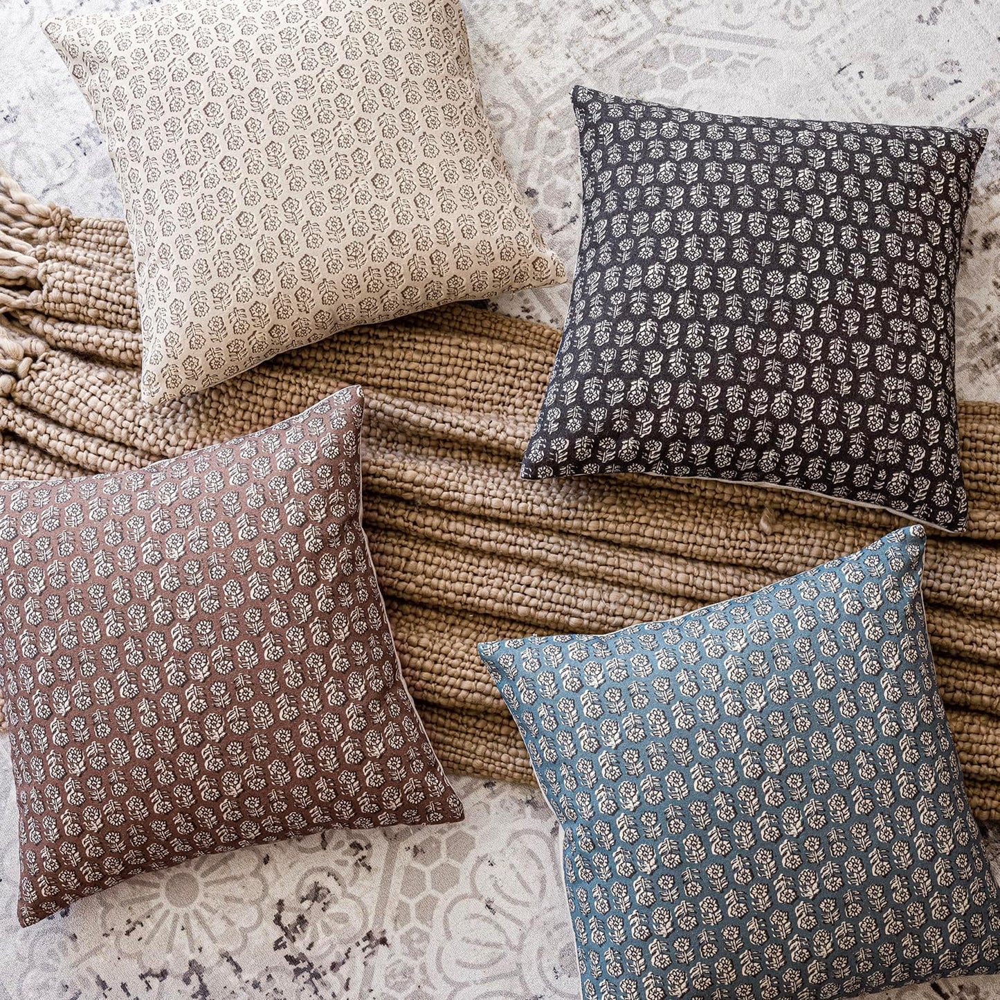 Foindtower Set of 2 Decorative Neutral Floral Print Throw Pillow Covers Vintage Accent Farmhouse Cushion Covers Boho Home Decor for Sofa Couch Chair Bedroom Living Room,18×18 Inch,Black