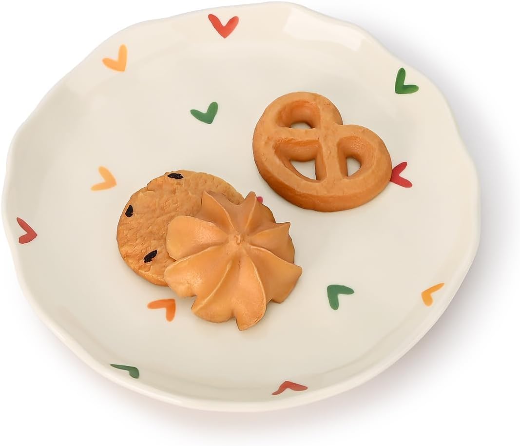 Koythin Ceramic Dessert Plates, Cute Fruits Dinner Plate, Creative Plates Design, Printed Flowers Dinnerware for Office and Home, Kitchen Plates for Desserts (Colorful Little Hearts)