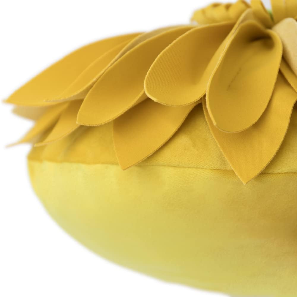 JWH Stereo Flower Throw Pillow Cover Aesthetic Decorative Daisy Accent Pillow Case Round Floral Cushion Handmade Pillowcase for Car Bed Couch Bedroom Chair 12 Inch Mustard Yellow