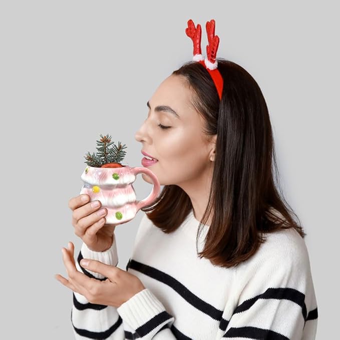 15oz Christmas Tree Mug with Lid Cute Ceramic Xmas Tree Coffee Mug Adorable Festive Ceramic Coffee Cup Winter Xmas Holiday Birthday Tabletop Drinkware Teacup Gifts for Adults Kids Women