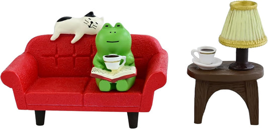 Cute Mini Frog Figurine with Small Sofa and Lamp Table Resin Frog Figure for Office Decor (Red Long Sofa)