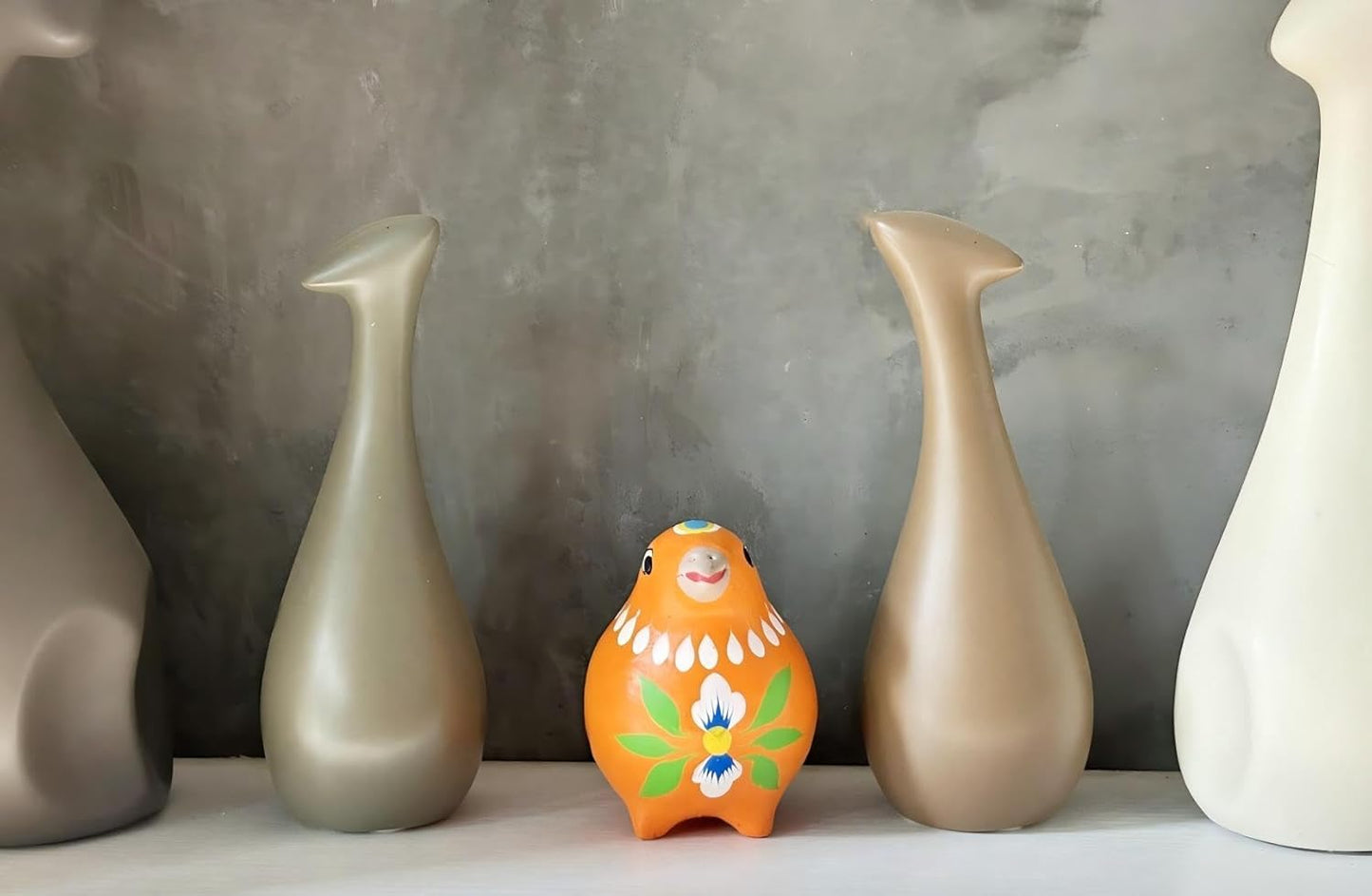 Decorative Clay Bird Figurines Hand-Painted Folk Art Design Collectible Smal Figurines Holiday Birthday Couples Friend Unique Gift Idea Decorative Home Art Table Bring Good Luck (Orange)