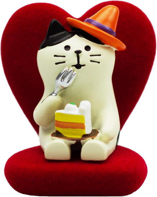 Cute Mini Cat Eating Cake Figurine Resin Cat for Office, Home Decoration Perfect Cute Cat Gift for Cat Lovers - Heart-Shaped Sofa