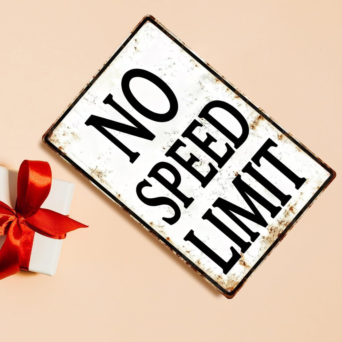 No Speed Limit Metal Sign - Vintage Retro Car Wall Decor for Men, Race Car Room Decor for Boys Bedroom, Garage Art, Man Cave Street Signs, Automotive Themed Gift for Teen Adult 8x12 Inch