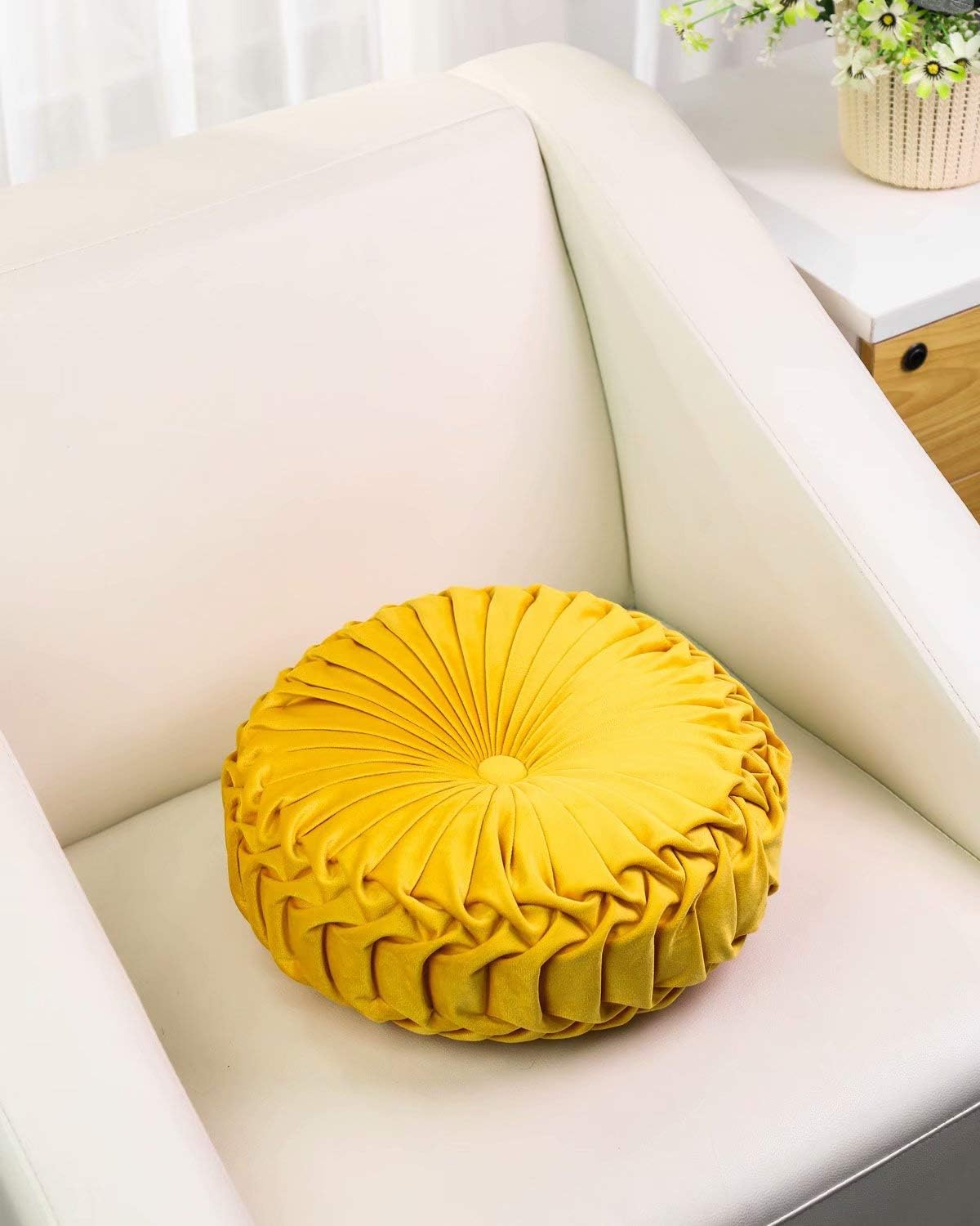 HLOVME Throw Pillow for Couch Decorative 3D Pumpkin Round Velvet Cushion for Sofa Bed Chair Floor 15"X15", Yellow