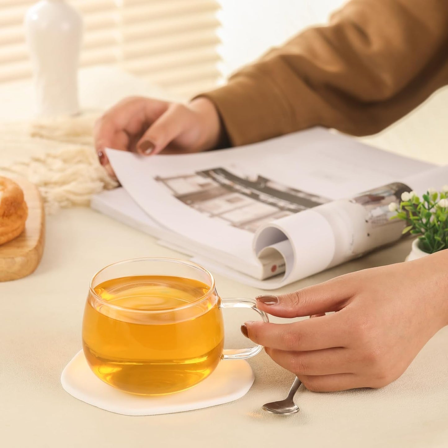 Glass Tea Cups Set of 2, Clear Borosilicate Glass Teacups with Handle for Tealover, Dishwasher & Microwave Safe Large Coffee Mugs for Espresso Cappuccino Latte Juice, 12OZ/360ML