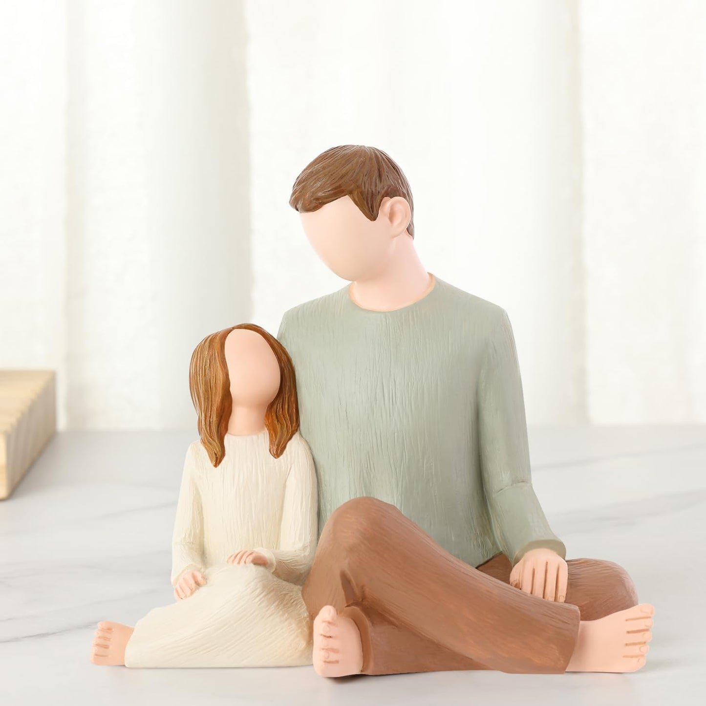 Father and Daughter Figurines, Dad Daughter Statues, Sculpted Hand-Painted Figures Gifts for Father’s Day Anniversary Birthday