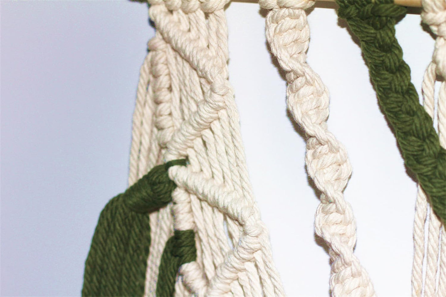 BMIDRUT Macrame Woven Wall Hanging Tapestry Boho Wall Art Handmade Macrame Tapestry for Wedding Bedroom Living Room Background Wall 17x30 Inch