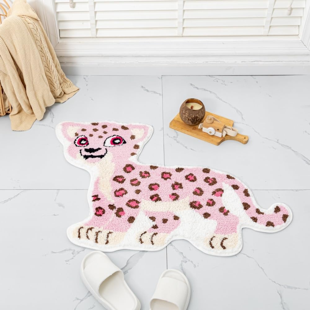 Fun Pink Leopard Bath Mat for Bathroom, Cute Leopard Cartoon Bath Rugs Non Slip Animal Shaped Absorbent Preppy Bathtub Rug Bathroom Decor Aesthetic Plush Shower Rugs Machine Washable 23.6x39.3in