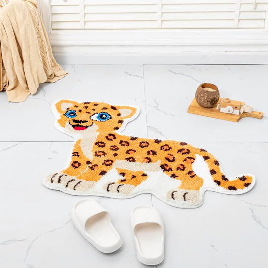 Fun Gold Leopard Bath Mat for Bathroom, Cute Leopard Cartoon Bath Rugs Non Slip Animal Shaped Absorbent Preppy Bathtub Rug Bathroom Decor Aesthetic Plush Shower Rugs Machine Washable 23.6x39.3in