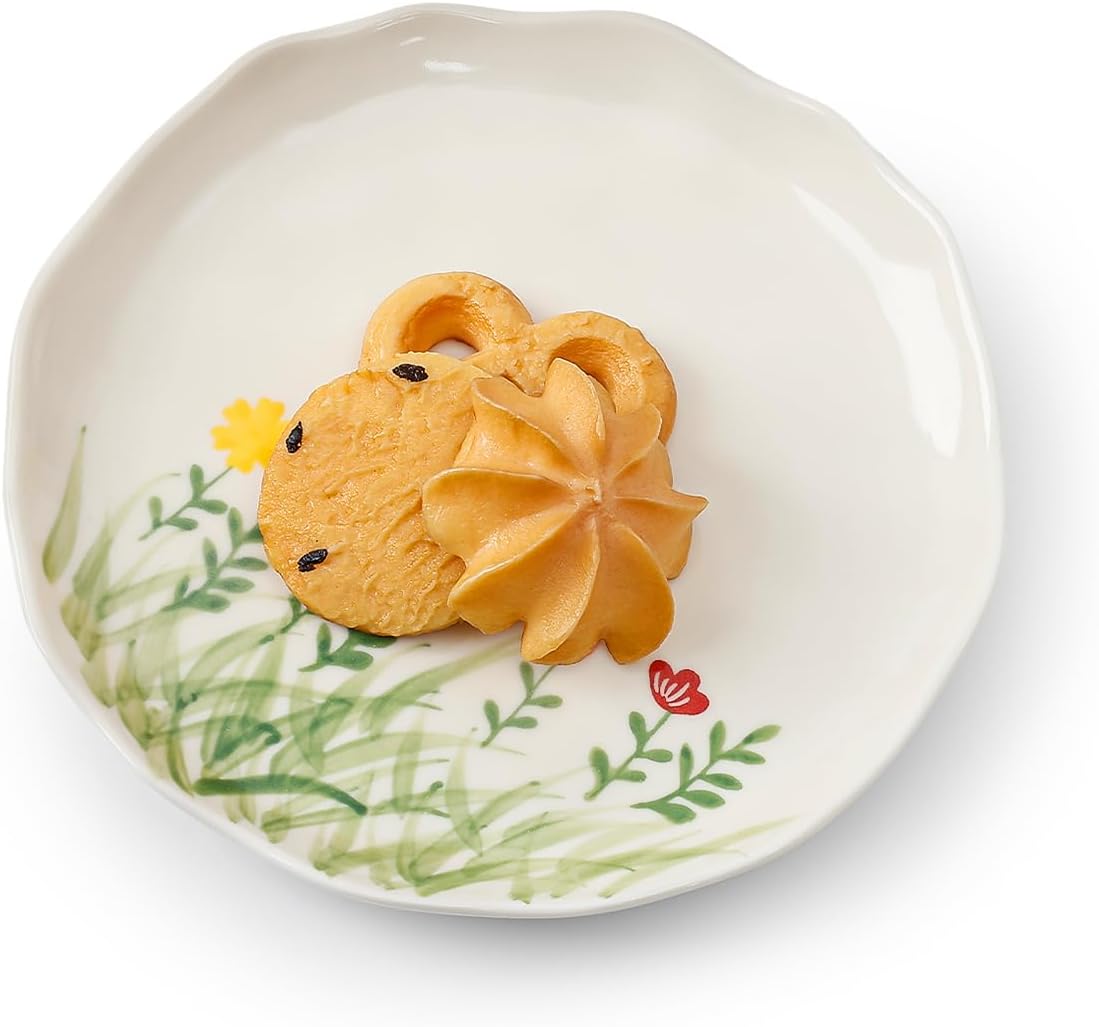 Koythin Ceramic Dessert Plates, Cute Fruits Dinner Plate, Printed Flowers Dinnerware for Office and Home, Kitchen Plates for Desserts (Hand Drawn Flower Fields)