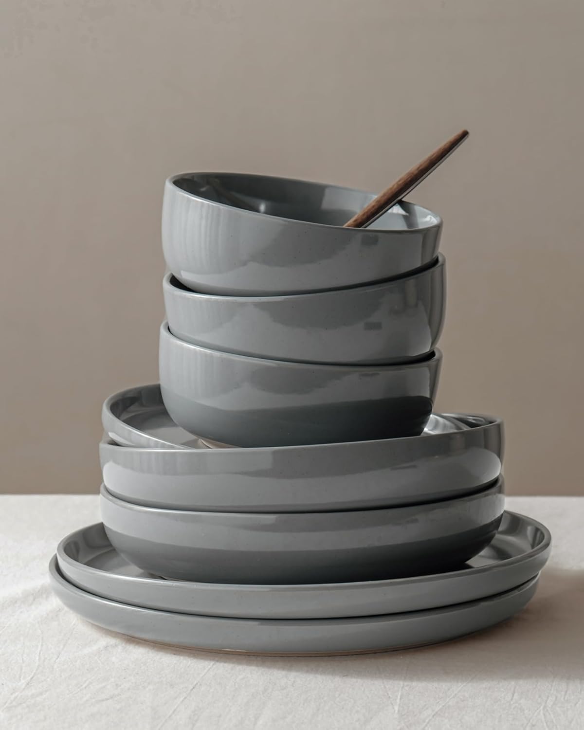 Famiware Milkyway Dinnerware Set with Mugs, Service for 4 (16pcs), Ribbed Stoneware Plates and Bowls Dishes Sets - Chip & Scratch Resistant, Microwave & Dishwasher Safe, Dark Gray