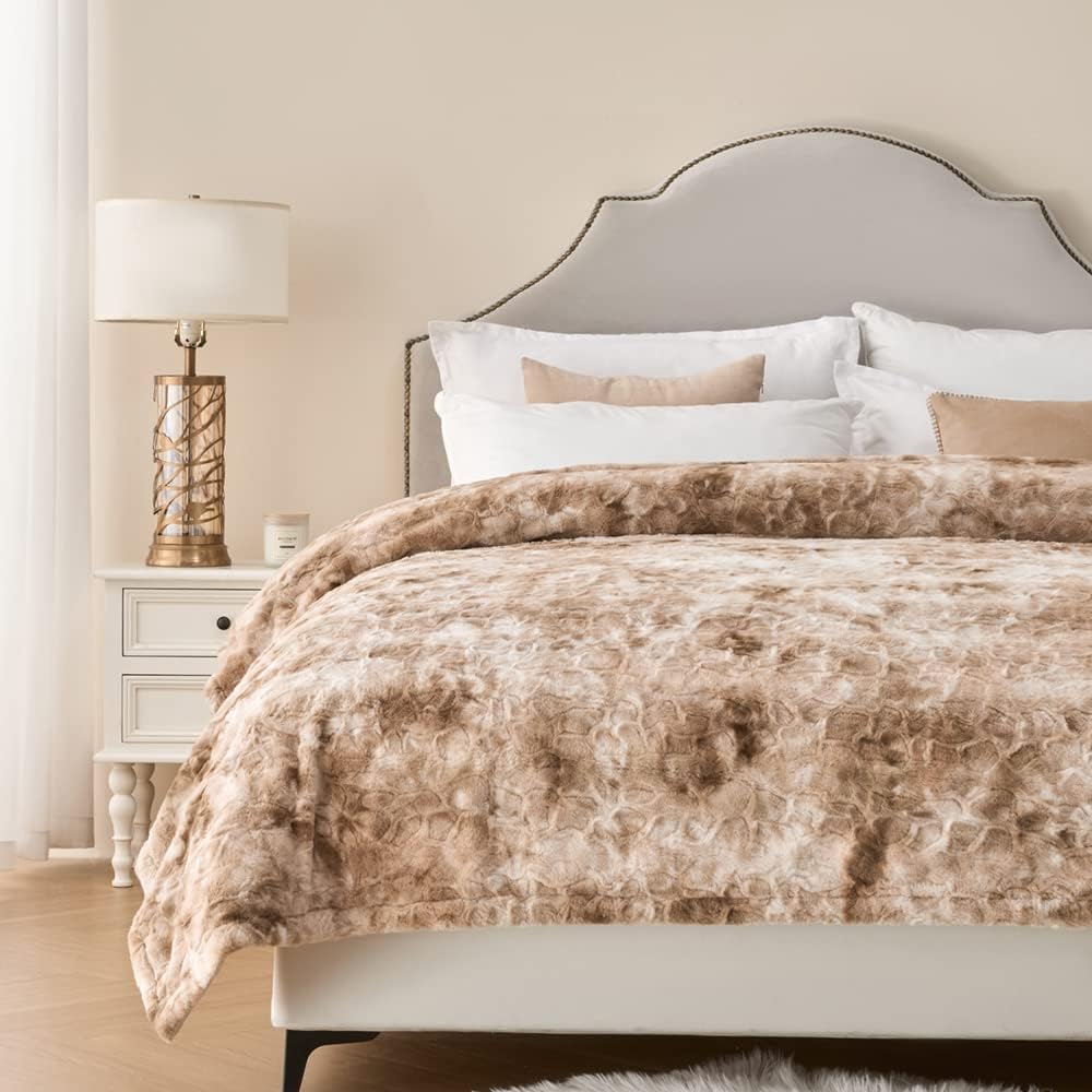 Krifey Oversized Faux Fur Blanket, Super Soft Cozy Blanket, Luxury Fluffy Throw Blanket Fuzzy Bed Throw, Plush for Women, Marbled Beige 60" x 80"