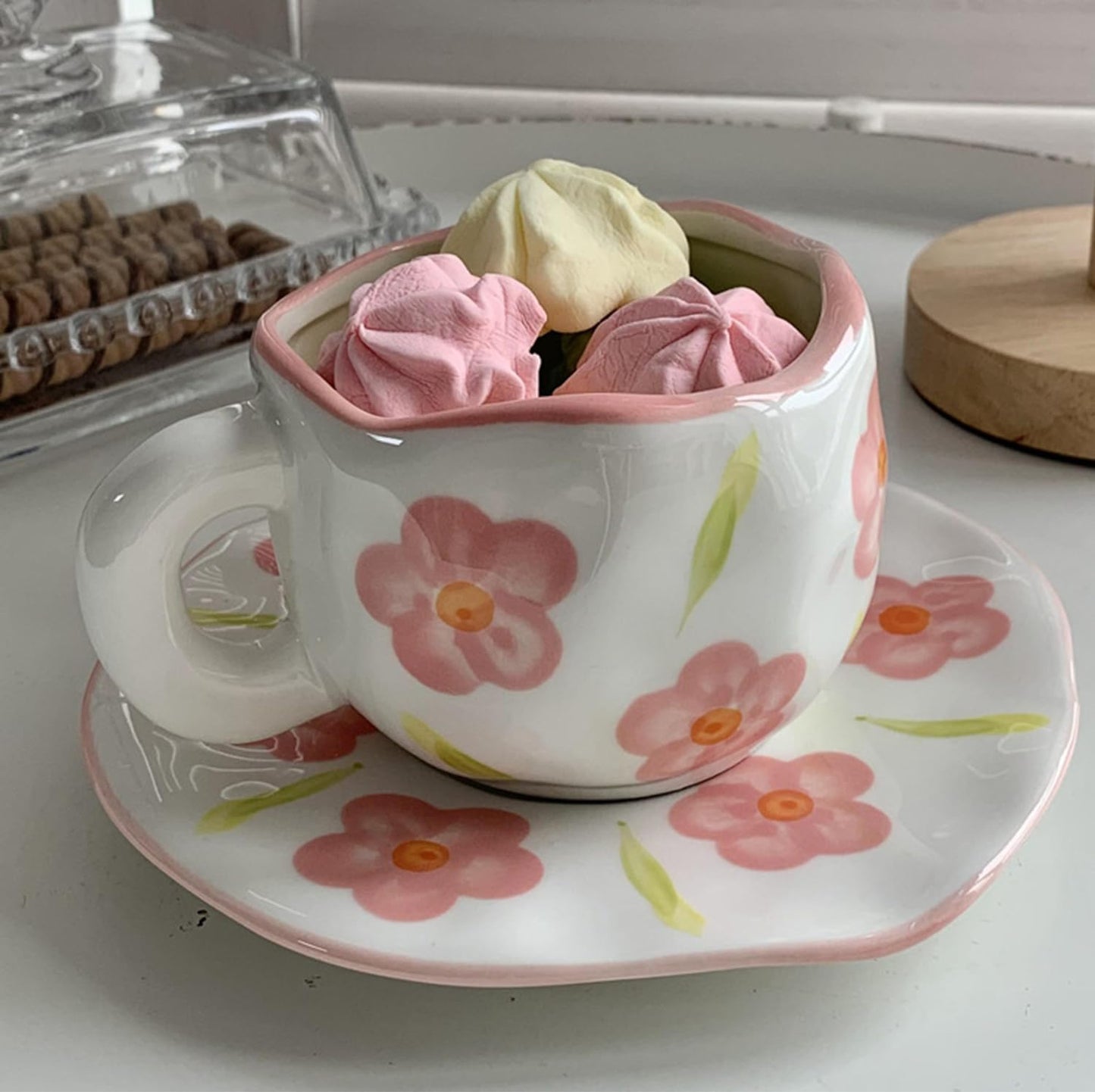 Coffee Mugs Set with Saucer Cute Flowers Cup Gifts for Women Birthday Tea Coffee Mug with Coaster 250 ML Ceramic Cup Birthday Gift for Women Girls Mom Friend Coffee Mug Tea Cup Saucer Set