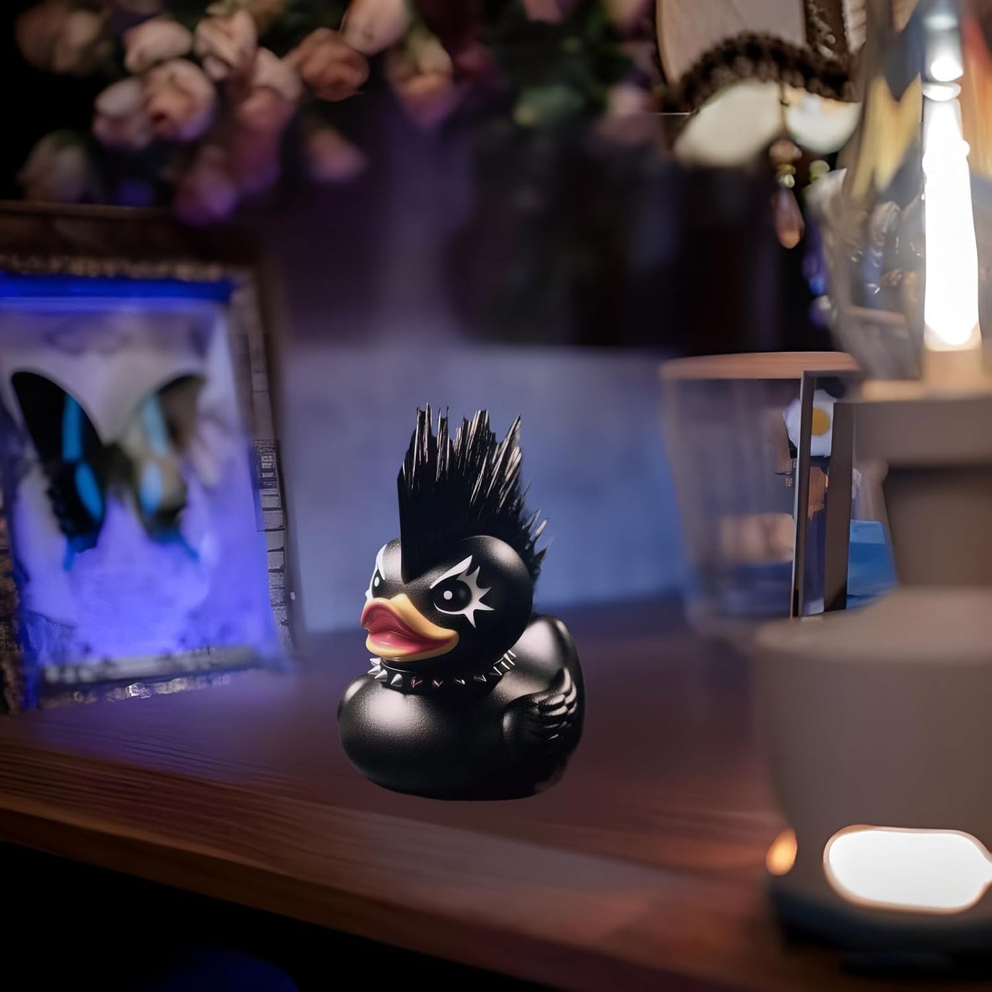 edenfuax Punk Duck Goth Resin Duck - Garage Kits,Unique Gothic Gifts & Collectibles,Vinyl Rubber Novelty Ornament Dark Satanic Duck Figurine for Desktop Home Halloween Decor (Death Rock)