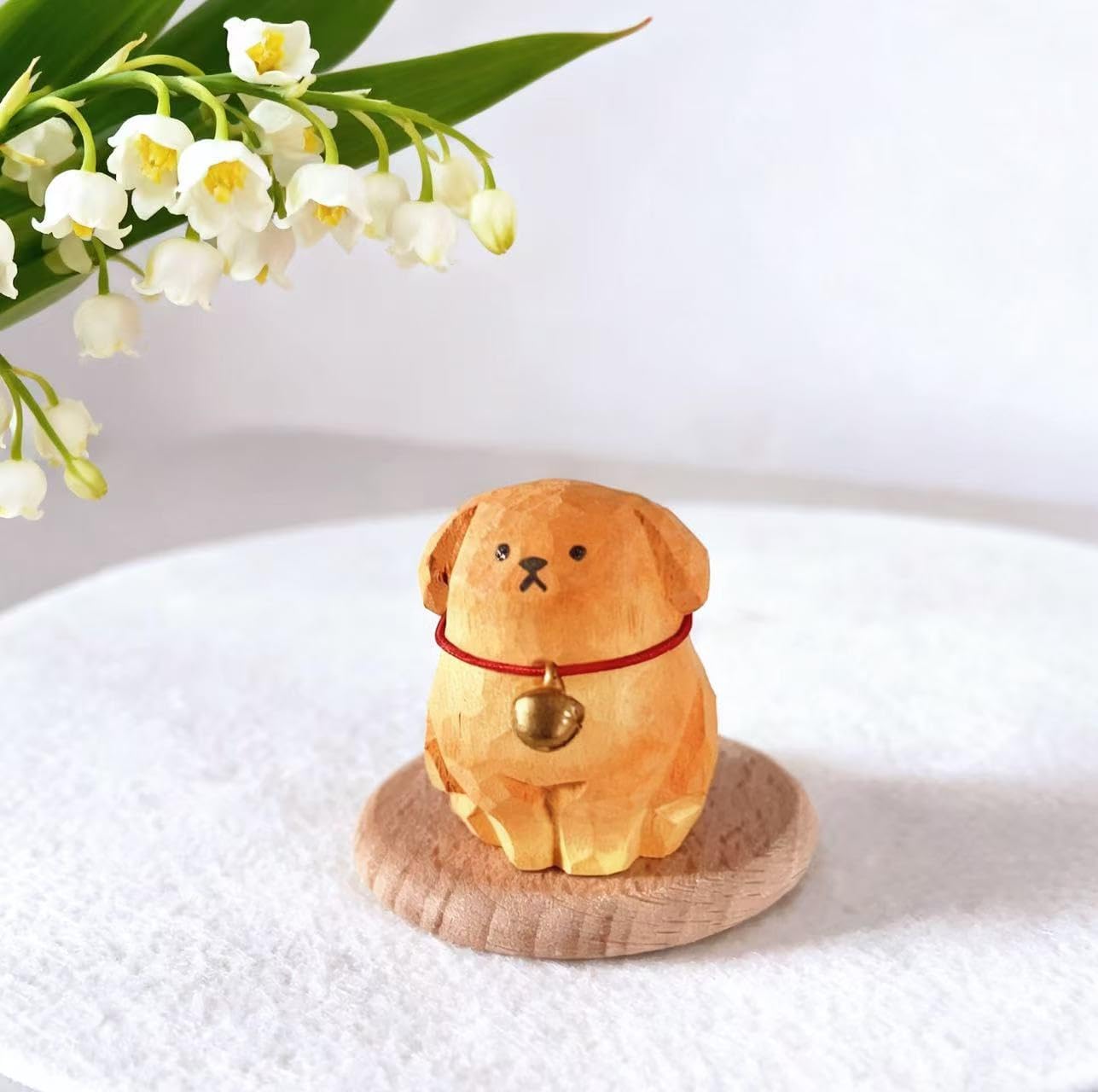 Cute Small Wood Golden Retriever Figurine, Handmade Carved Golden Retriever Statue with Base, Unique Dog Figure Collectibles Home Decor Gift for Dog Lover