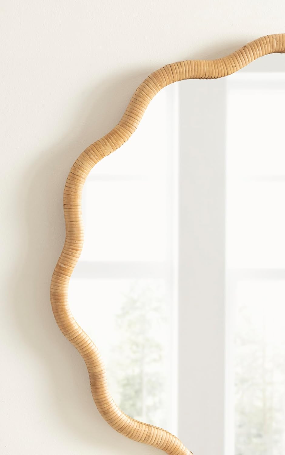 Kate and Laurel Rahfy Boho Scalloped Round Rattan Mirror, 32 Inch Diameter, Natural Wood, Decorative Round Wavy Mirror with Authentic Rattan Frame for Boho Wall Decor