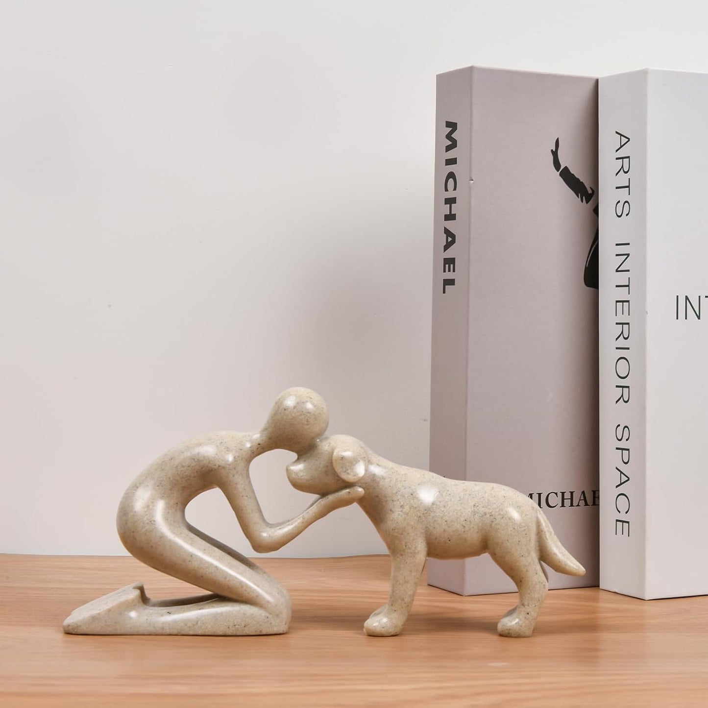 Dog Sculpture Decoration Cute Man and Dog Statue Home Decor for Office、Living Room、Bedroom、Shelf Home， Memory Gifts for Pet Lovers (Sandstone)