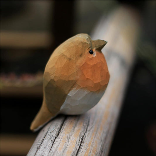 Handcrafted Wooden Robin Collectible – Small Christmas Bird Figurine for Shelf, Desk, or Mantel – Eco-Friendly Gift for Bird Lovers & Collectors
