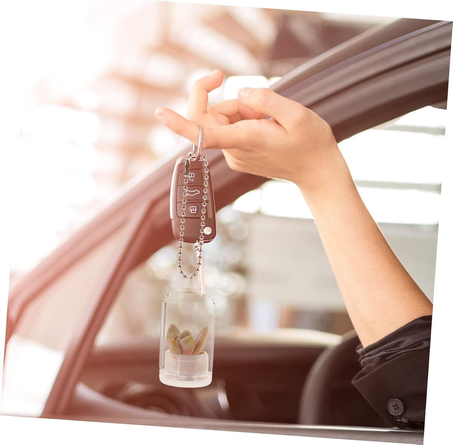 GANAZONO Miniature Glass Container Keychain Assorted Color Propagation Vases for Micro Plants Decorative Air Plant Terrarium for Backpacks and Keychains