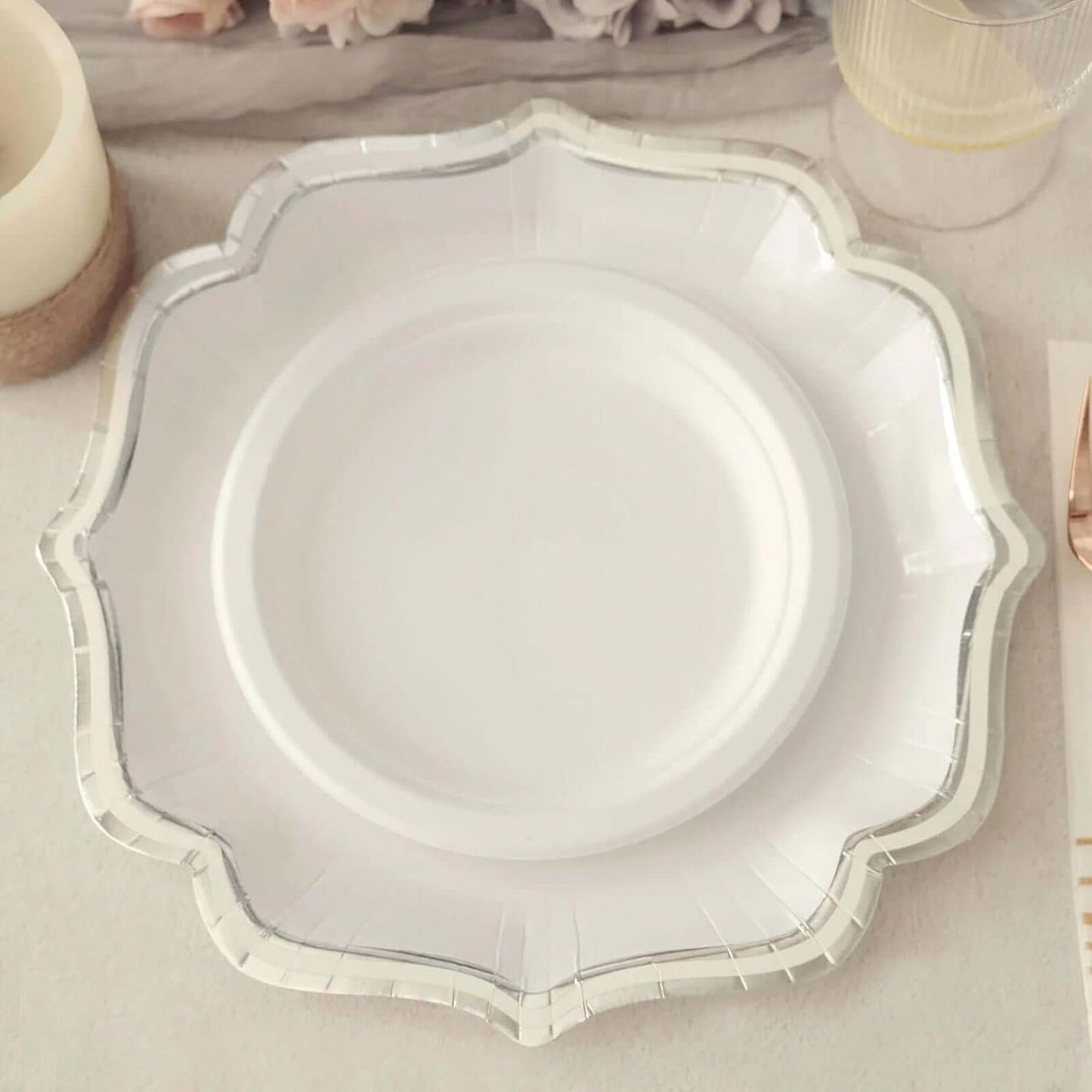 Efavormart 25 Pack | White/Silver 10" Scallop Rim Dinner Party Paper Plates, Disposable Plates - 300 GSM