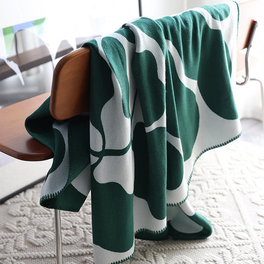 Faux Cashmere Throw Blanket Geometric Leaf Pattern Vintage Nordic Style Soft Warm Blanket for Office Car Leisure Travel Tapestry Decorative Throw for Sofa Couch Bed Settee 130 x 180 cm