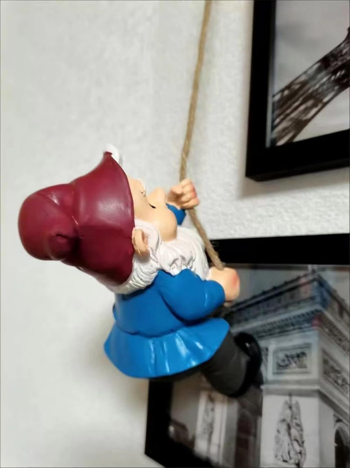 coolboy Outdoor Garden Gnome Statue,Climbing Elves Garden Sculpture,Gnome Tree Hugger Figurines Decor,Fairy Hanging Decor Miniature Figurines Garden Gnome Landscape Figurine for Lawn Balcony Patio