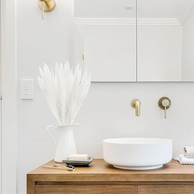 Uieke 50 100Pcs Natural Dried Pampas Grass Plume 17inch Tall Dried Flowers Large Faux Reed Artificial Plants for Wedding Flower Arrangements Farmhouse Wreath Door (120pcs-white)