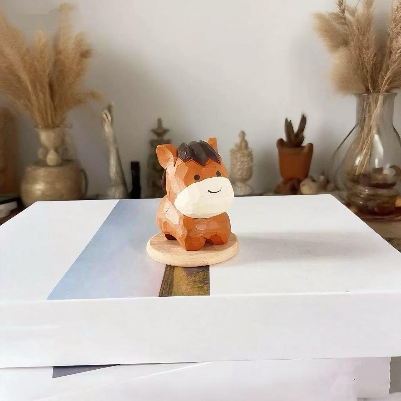 Hand Carved Small Horse Figurines Craft, 2PCS Wooden Horse Figurine with Base, Cute Desktop Decor, Wooden Animal Statue Home Decor, Gifts for Family Classmates Teachers