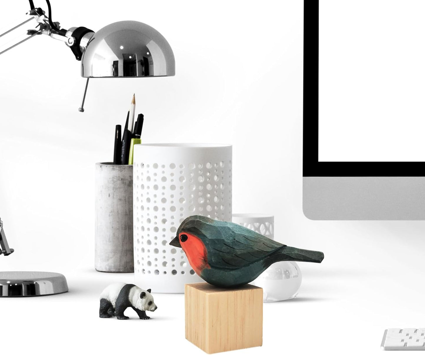 DIYOMR Bird Figurine, Hand Carved Birds Wood Décor, Art Animal Wooden Sculpted Bird with Wood Block, Vivid Bird Statue for Gift Home Table Ornament Decor (Robin Bird)