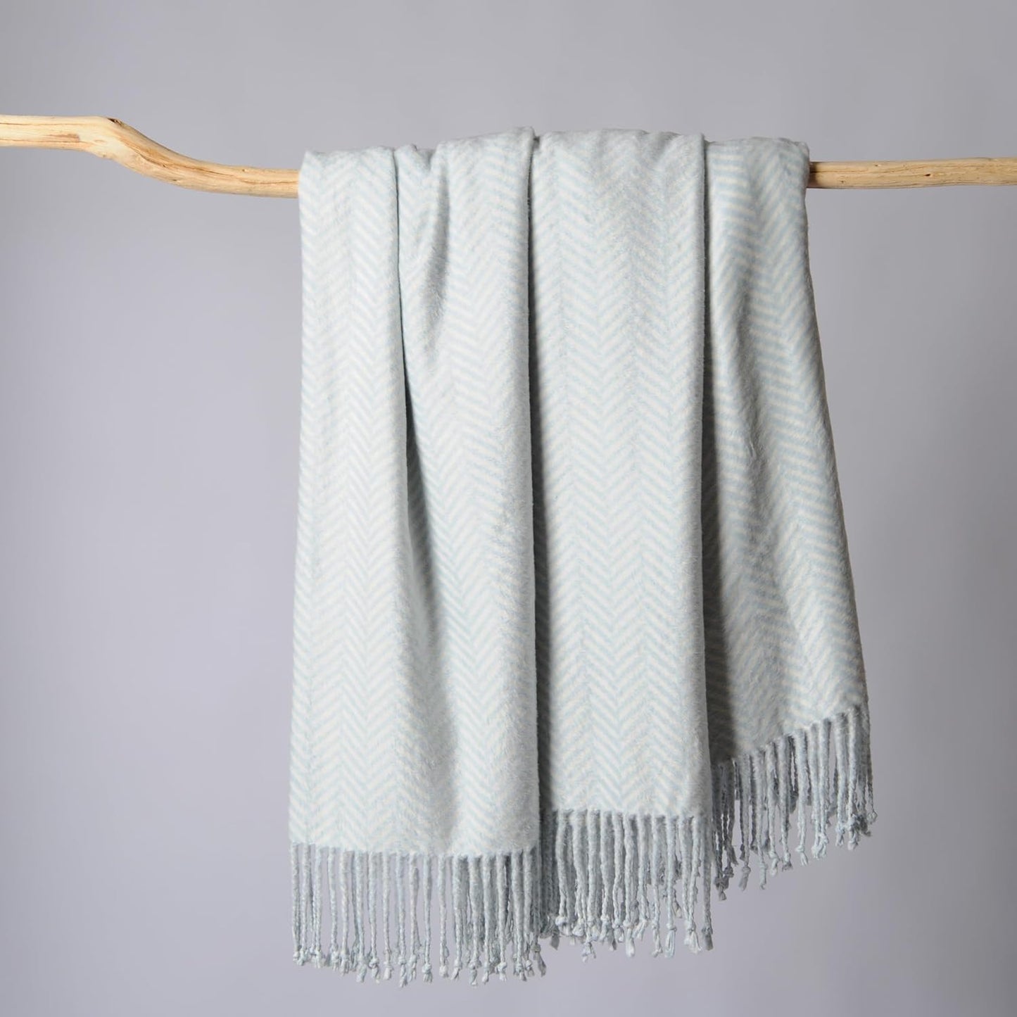 CUDDLE DREAMS Silk Throw Blanket with Hand-Knotted Fringe, Natural, Soft & Breathable (Herringbone Blue)