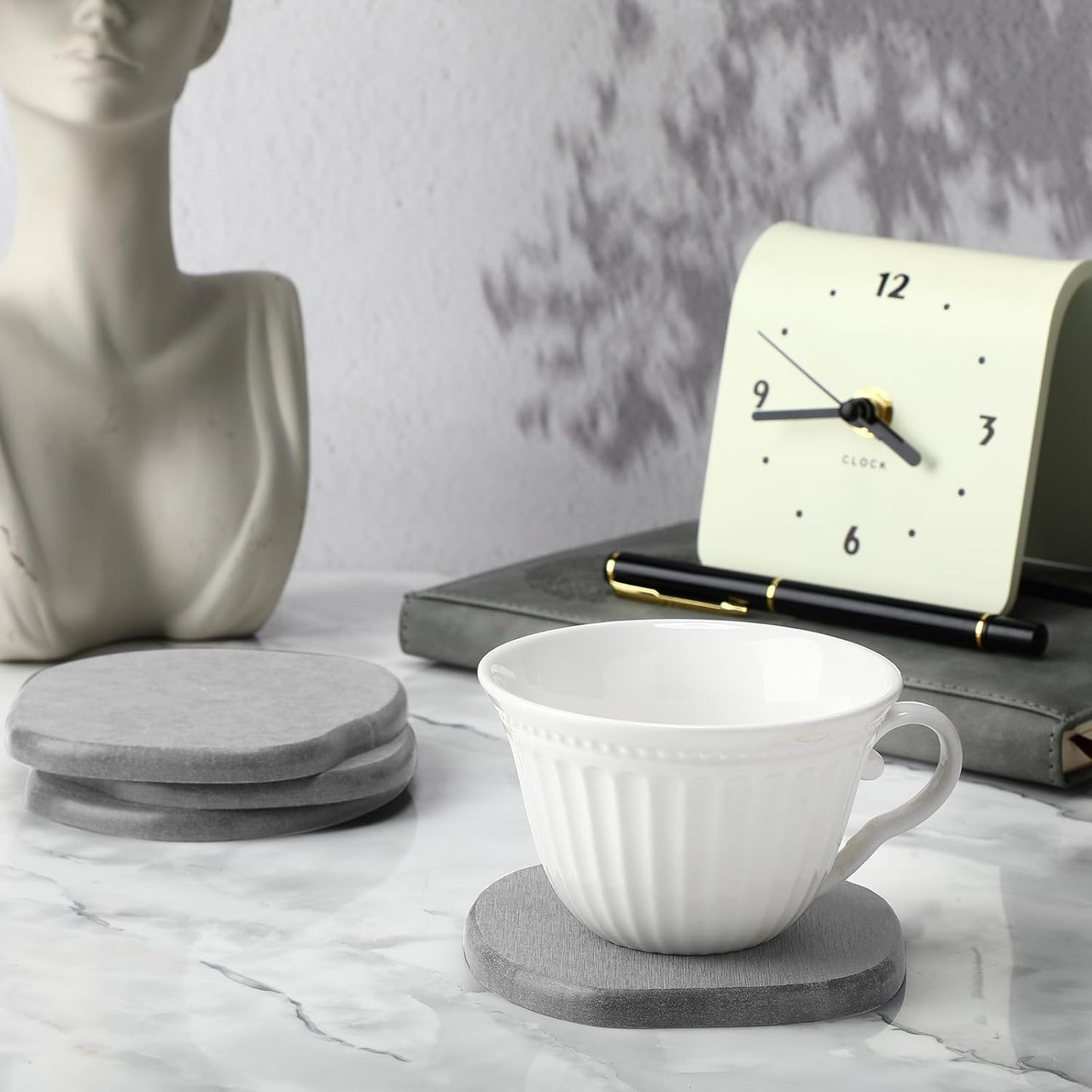 Diatomaceous Earth Coaster ，Set of 4，Unique White Absorbent Coasters for Drinks，Modern Aesthetic Instant Dry Stone Drink Coasters（4,Light Grey）