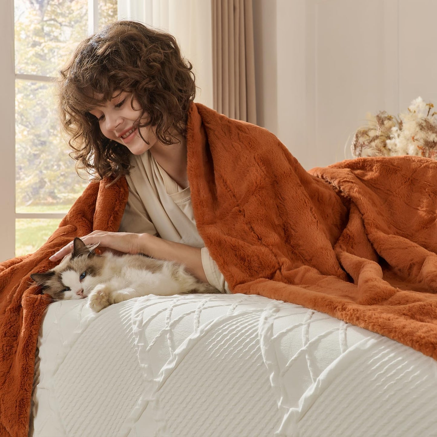 Krifey Burnt Orange Faux Fur Blanket for Queen Size Bed, 3D Marble Texture Soft Cozy Fuzzy Plush Thick Fall Blanket, Birthday for Women Mom Girlfriend, Camel, 90x90in